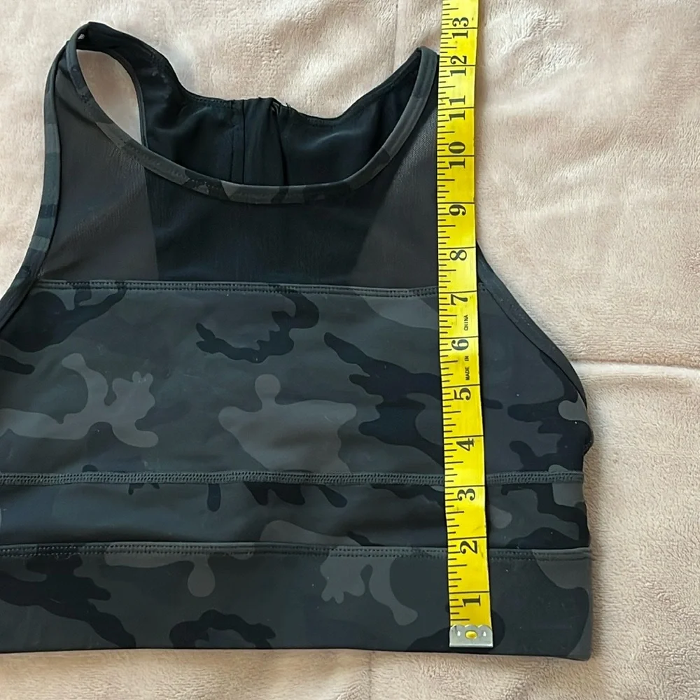 Zyia sports bra camouflage print mesh panel black gray zip back size small